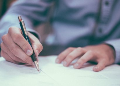 صياغة عقود ولوائح